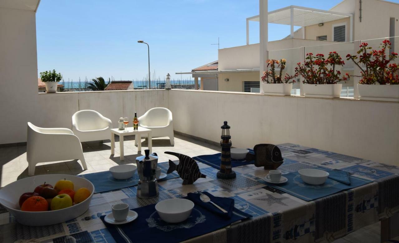 Delposto Marina Di Ragusa Prl ภายนอก รูปภาพ